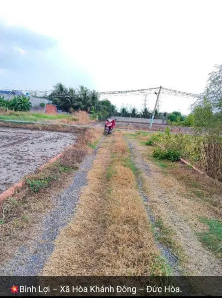 CHỦ GỞI BÁN 2 LÔ ĐẤT Thổ Cư Sổ Hồng Riêng+ Diện tích : 10x28 Tại Long an
+Giá Bán ; 1 TỶ 400 TRIỆU 1 LÔ
