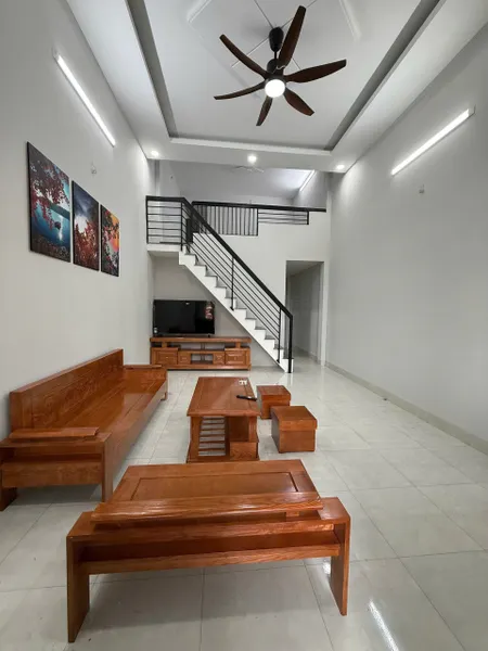 NHÀ MÊ LỮNG 434 TRẦN PHÚ