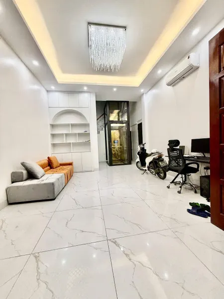 GIÁ NHỈNH 11 TỶ NGUYỄN CAO