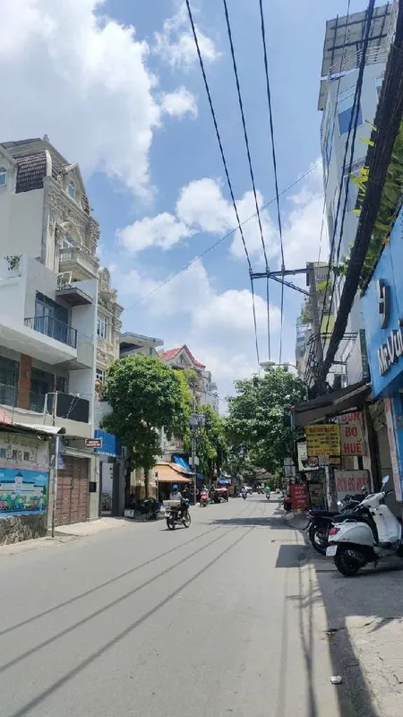 Bán nhà 4 tầng mặt tiền ni sư huỳnh liên 4×14m Phường 10 Quận Tân Bình