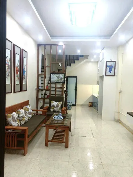 Cho thuê nhà ngõ 168 Kim Giang 5 tầng x 30m2, 3 ngủ khép kín, 14 Triệu