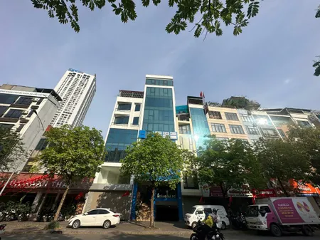 (Tin thật 100%) Bán tòa Văn Phòng 97m2 x 9 tầng tại mặt phố Nguyễn Ngọc Nại - Cho thuê 1,7 tỷ/năm