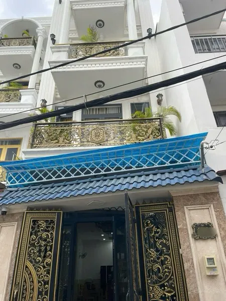NHÀ ĐẸP 4 TẦNG – NGANG 5M – ĐƯỜNG 8M XE HƠI TRÁNH NHAU – GẦN AEON TÊN LỬA – CHỈ 7.3 TỶ