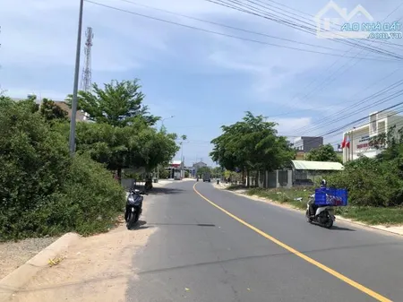 Bán đất mặt tiền đường Võ Thị Sáu