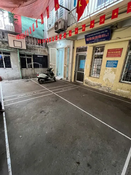 Cho thuê nhà ngõ 41 Phố Vọng, 5.5 tầng x 35m2, 4 ngủ, 15.5 Triệu