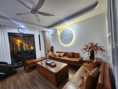 Bán nhà mặt phố Phùng Hưng, 55m2, mặt tiền 3.5m, 33 tỷ, dòng tiền 45 triệu/tháng
