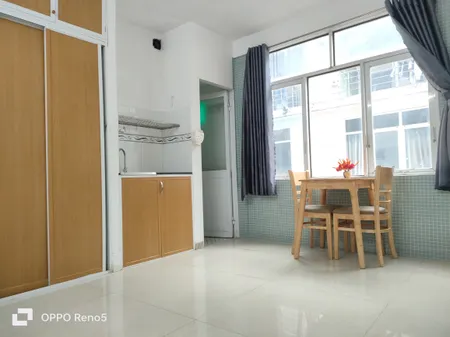 Cho thuê phòng trọ Bình thạnh giá 4.3tr (236 Điện Biên phủ) 0906292683
