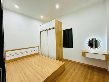 NHÀ KHƯƠNG TRUNG - 2 THOÁNG - NHÀ ĐẸP DT 34m2 6 tầng MT 3.6m Giá 8.85 tỷ