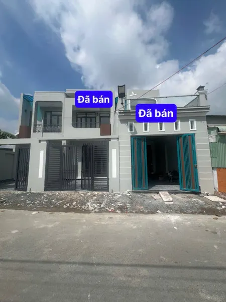 Bán Căn Nhà Lầu Mặt Tiền Kinh Doanh Buôn Bán Sổ Hồng Riêng Full Thổ Cư Bao Sang Tên Công Chứng