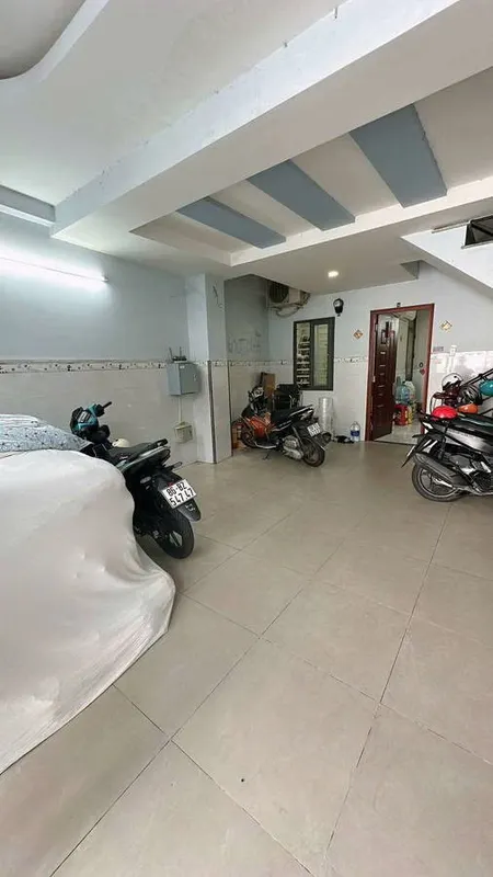 Khai thác dòng tiền sẵn – CHDV 5 tầng, 9 phòng, HXH đậu cửa – trung tâm Tân Phú giá chỉ 9.3 tỷ TL!
