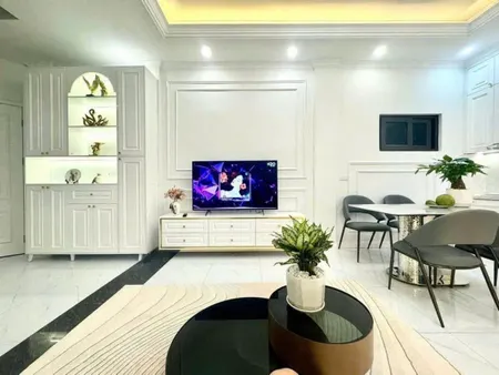 PHỐ NGỌC HÀ - NỘI THẤT TÂN CỔ ĐIỂN - LÔ GÓC DT 34m2 5 tầng MT 4m Giá 9.8 tỷ
