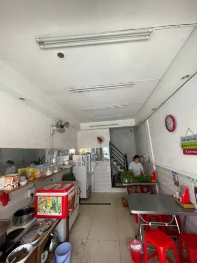 VIP VỊ TRÍ SIÊU MẶT TIỀN VIP KINH DOANH SẦM UẤT NHẤT ĐƯỜNG NGUYỄN KIỆM PHƯỜNG 4 PHÚ NHUẬN.
3 TẦNG BTCT CHỈ 4.3 TỶ.