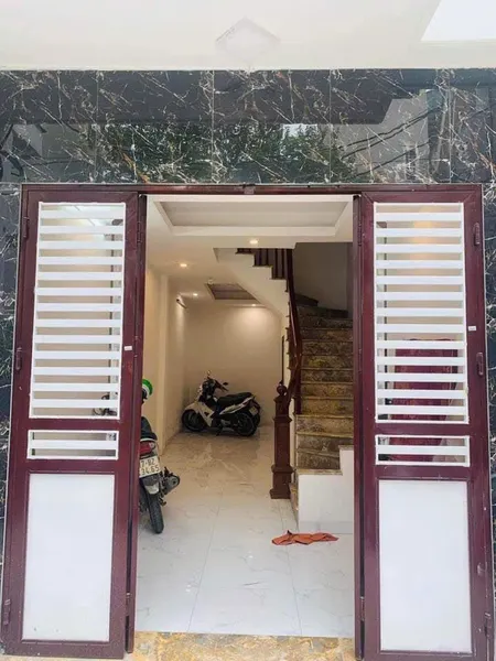 BÁN NHÀ ĐẠI LINH NAM TỪ LIÊM 35m 8,1 TỶ 6 TẦNG MT 3,6m. NGÕ THÔNG, Ô TÔ ĐỖ CÁCH NHÀ 5M.