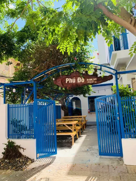 Bán nhà 2 mặt tiền Phan Phù Tiên , Nha Trang dt 110m2 giá bán 15 tỷ thương lượng
mọi thông tin chi tiết vui lòng liên hê e Bích để trao đổi thương lượng giá