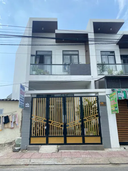 Bán nhà mặt tiền Huỳnh Thúc Kháng - TX LaGi ngay trung tâm giá rẻ