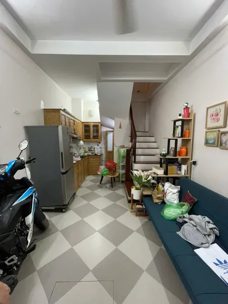 Cho thuê nhà Trương Chinh, 4.5 tầng x 30m2, 3 ngủ kk, 7m ra ô tô, 11 Triệu