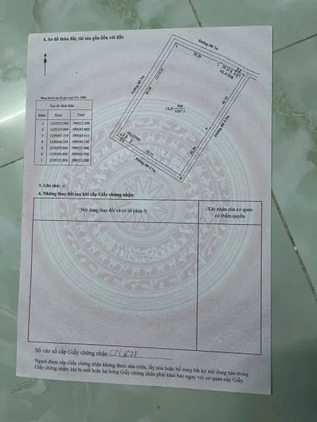 Bán đất 10000m² ngang 90m giá 7.3 tỷ tại Phường Chánh Phú Hòa Thị xã Bến Cát Đất 4 mặt tiền đang có cau su cạo thu trên 30 triệu một năm