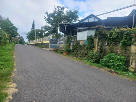 Đất đẹp view đồi cao thổ cư cần bán.