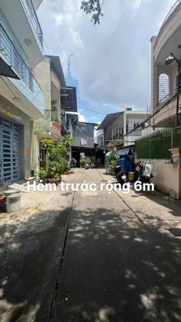 @ NHÀ NGANG LỚN 6M + 2 MẶT TIỀN HẺM TRƯỚC SAU HIẾM CÓ Ở Lạc Lạc Long Quân P3 Q11