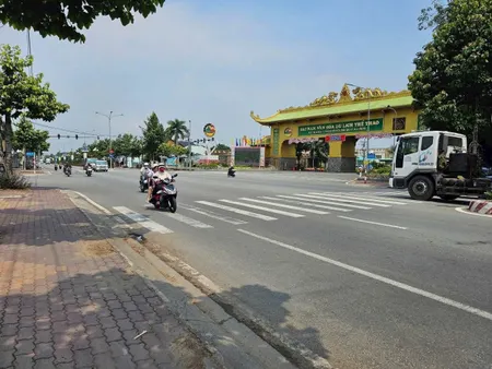 BÁN ĐẤT MẶT TIỀN LỚN – HIỆP AN, TDM – ĐỐI DIỆN KDL ĐẠI NAM 0815422197