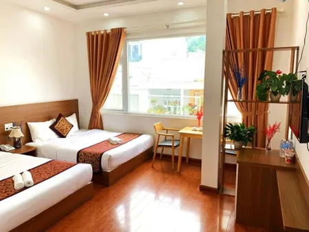 Bán khách sạn mặt phố Đường Thành, 171m2, 10 tầng 1 hầm thang máy, mặt tiền 5.1m, 168 tỷ, KD đỉnh