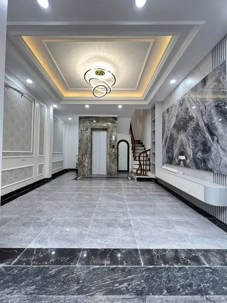 XUÂN LA, TÂY HỒ, HÀ NỘI - LÔ GÓC - THANG MÁY - GẦN HỒ TÂY GIÁ 10 TỶ
