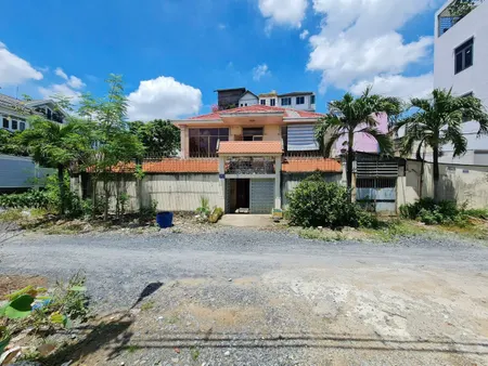 Bán nhà 196.6m² ngang 9,5m tại Phường  An Lạc Quận Bình Tân