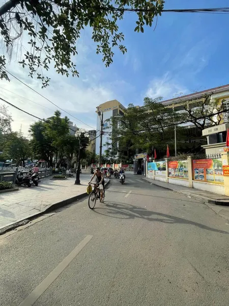 Hạ 1 tỷ nhà phố Hương Viên, Q. HBT, Dt 25m2, 5t, nhà đẹp ở ngay.