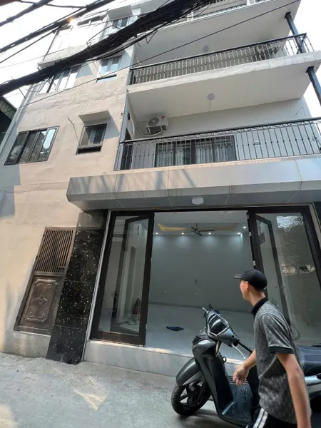 Cho thuê nhà ngõ ô tô Phố Mai Động, 58m2, 4 tầng, 6PN, 19 Triệu KDon, VP, ở nhóm đi làm