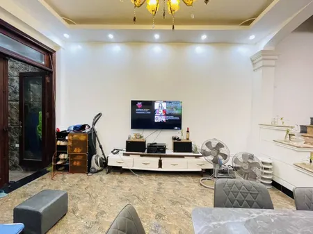 Bán nhà mặt phố Tuệ Tĩnh, 240m2, 4 tầng, mặt tiền 6.5m, 166 tỷ, kinh doanh đỉnh