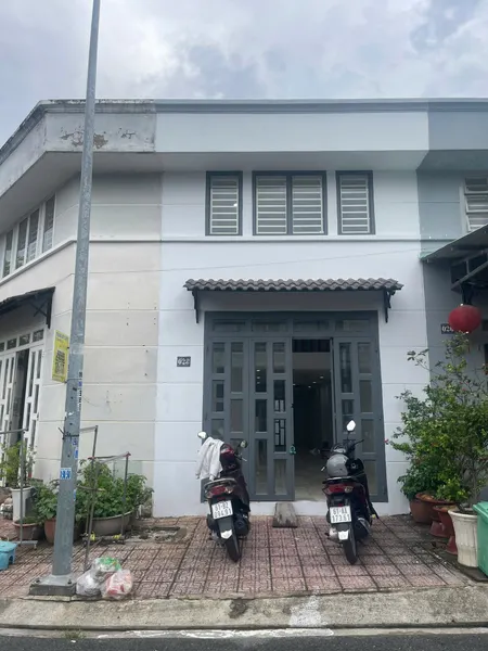 Bán nhà 68m² ngang 4m giá 2.7 tỷ tại Phường Hiệp Thành Thành phố Thủ Dầu Một