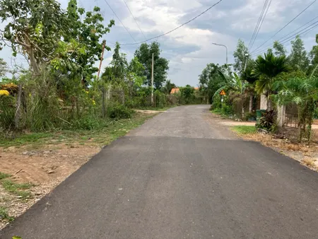 Chỉ 2,3 tỷ sở hữu Hơn 1,000m2 góc 2 mặt tiền với 76m mặt tiền đường nhựa, đất Full hồng, TP. Long Khánh