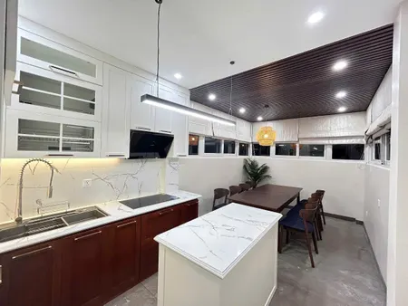 MP Hoa Bằng - Kinh Doanhi - Thang Máy - Gara Ô Tô DT 62m2 7 tầng MT 3.3m Giá 26.5 tỷ