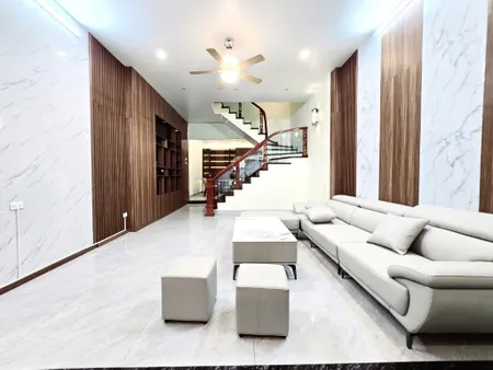 Bán nhà TT Cầu Giấy, 72m Mặt tiền 5m, nhà mới ở ngay, chỉ 13 tỷ