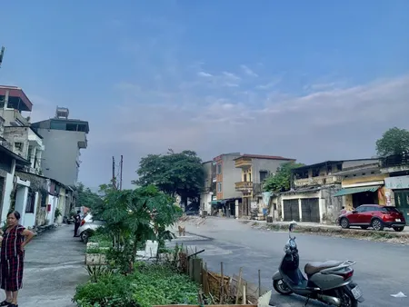 RẺ NHẤT QUẬN LONG BIÊN
💥 MẶT PHỐ 40M – PHÂN LÔ – KINH DOANH – VỈA HÈ 6M – VỊ TRÍ ĐẮC ĐỊA 💥