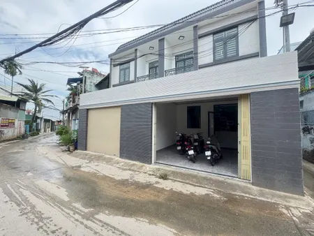 Bán Nhà Mặt Tiền Đường Thông Nhà Diện tích Lớn Thoáng Mát
