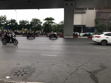 CHO THUÊ MBKD tầng 1 phố Minh Khai – Tòa nhà 3 mặt tiền