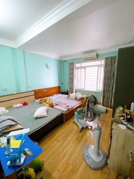 Bán nhà minh khai 4 tầng dân xây ở ngay 40M ra phố hai bà trưng