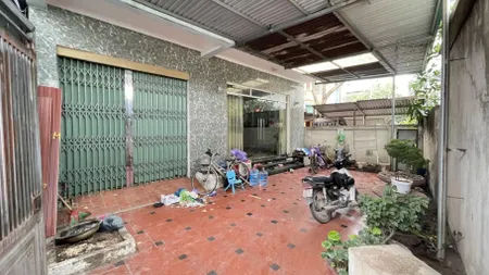 Bán nhà  Lâm Tiên,  TT Đông Anh 135/145 m2, 3 tầng, mặt tiền  9.8 giá 6.1 tỷ