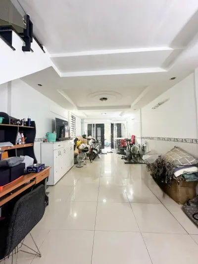 BÁN NHÀ CƯ XÁ ĐÔ THÀNH Q3, DT 56M², CHỈ HƠN 120TR/M²