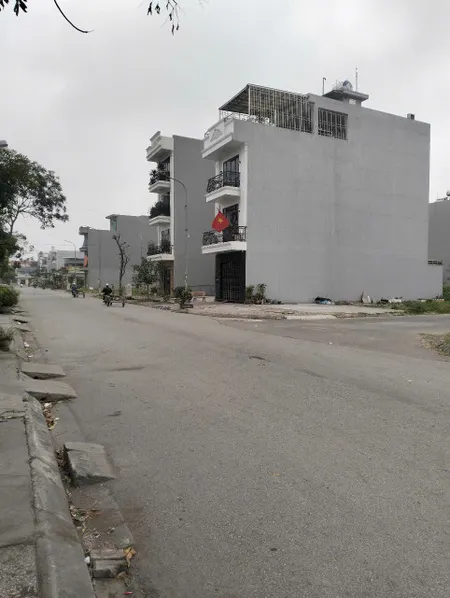 🏡 BÁN ĐẤT PHÂN LÔ ĐỐNG CHUỐI ngay trục đường 30m chỉ hơn 3tỷ