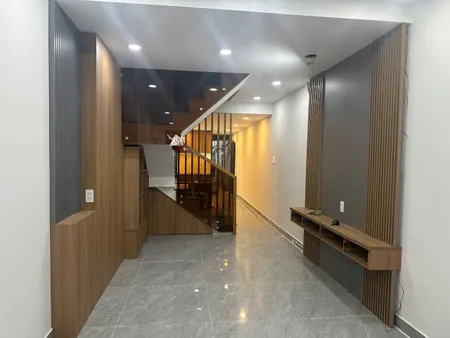 Bán nhà ngay CHỢ - hẻm 137 Trần Đình Xu Quận 1 Cách Trần Hưng Đạo 80m nhà 2 Tầng 4pn
