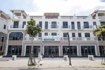 BÁN NHÀ PHỐ LIỀN KỀ VINHOMES GREEN CITY ĐỨC HÒA – GIÁ TỐT ĐỢT 1 – CƠ HỘI SINH LỜI CAO