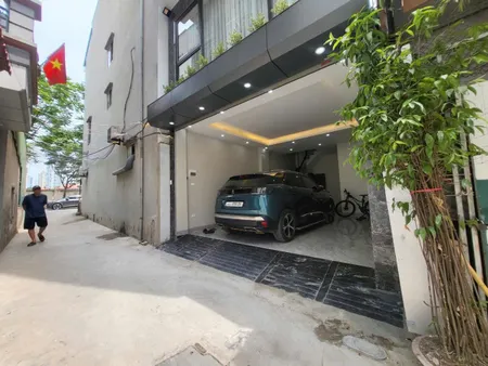 NHÀ 7 TẦNG- THANG MÁY-ĐẦY ĐỦ NỘI THẤT CHỈ VIỆC VỀ Ở- NGAY CẦU VĨNH TUY, PHƯỜNG LONG BIÊN