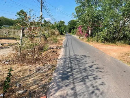 1900m2 đất mặt tiền đường Bàu Lách, xã Phạm Văn Cội giá 5,8 tỷ