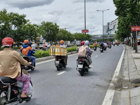 BÁN NHÀ 6 TẦNG MẶT TIỀN PHAM VĂN ĐỒNG, THỦ ĐỨC
