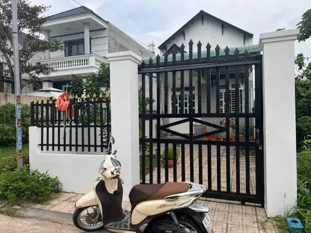 Nhà cấp 4 đẹp Tương Bình Hiệp-TP.TDM nhựa oto né nhau 1/Hồ Văn Cống gần trường chợ bệnh viện vị trí đẹp dân đông giá tốt