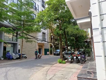 Bán nhà Phan Kế Bính, Ba Đình, phân lô, 35m2, 5 tầng, Mt 5.8m, chỉ 9.1 tỷ