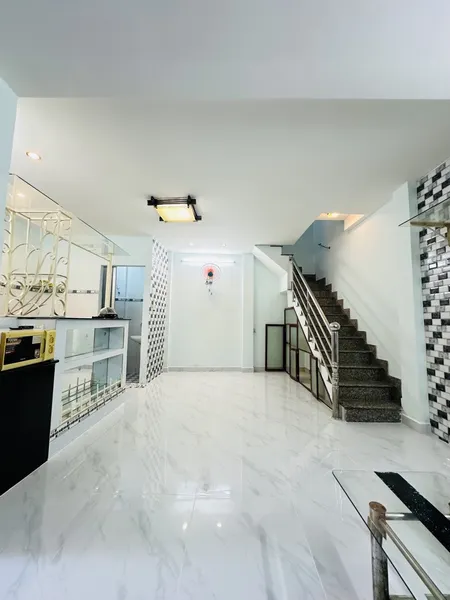 🔴33M2 - 2pn 2wc, sát hẻm xe tải Lê Quang Định, BT chỉ 4ty650