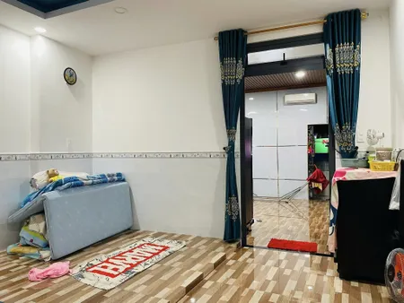 Bán nhà Mặt tiền Lạc Long Quân - ngay chợ Vải Tân Bình, 4,9x14m, 4 Tầng - 4PN, 17,9 tỷ